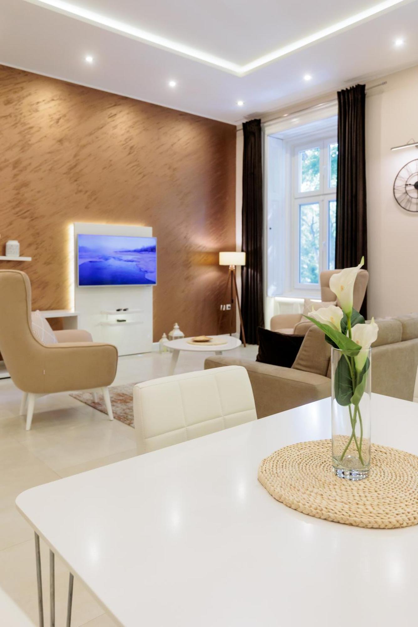 Apartman Mirakul Subotica Exterior photo